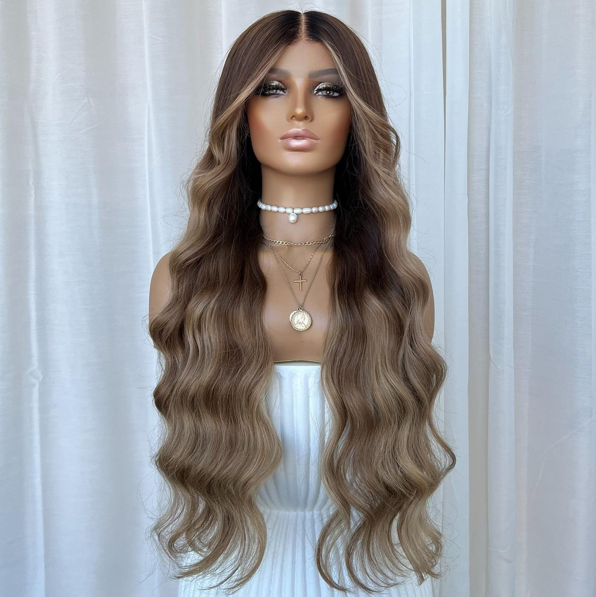 KING KYLIE GOLD | LACE FRONT